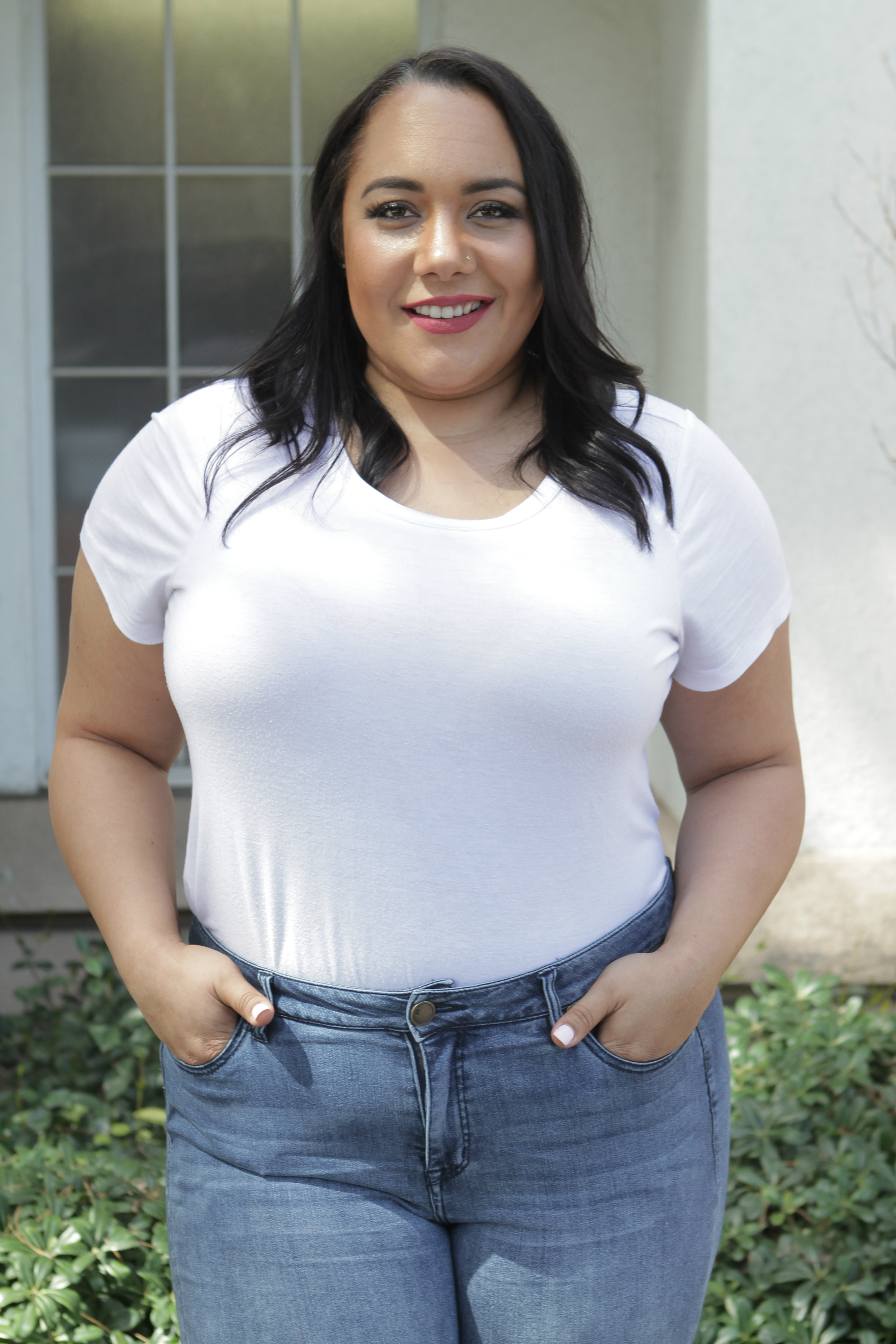 How to Tuck in Your Shirt When You're Plus Size - The Chief of Style